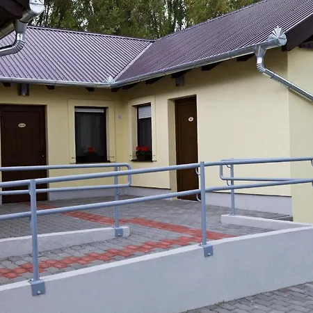 Casa de hóspedes Balaton Eldorado Camping Badacsonytördemic