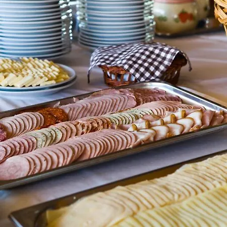 Casa de hóspedes Balaton Eldorado Camping Badacsonytördemic