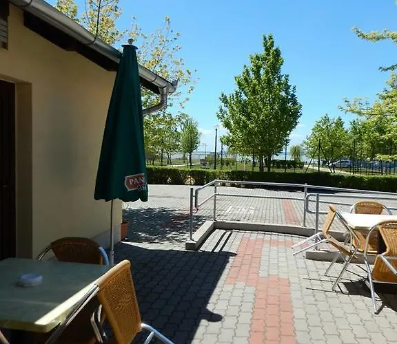 בית הארחה Balaton Eldorado Camping *